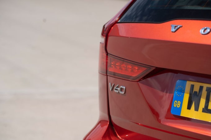 2025 Volvo V60