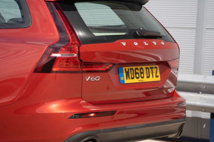 2025 Volvo V60