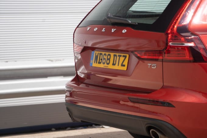 2025 Volvo V60