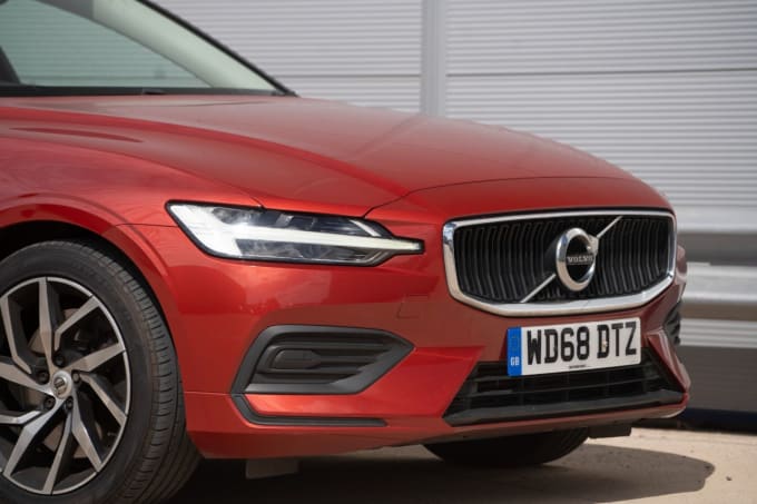 2025 Volvo V60
