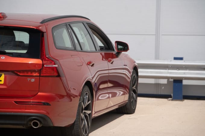 2025 Volvo V60