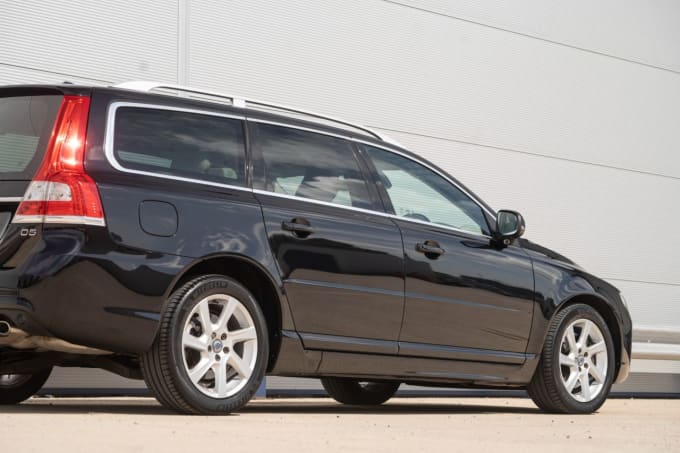 2025 Volvo V70