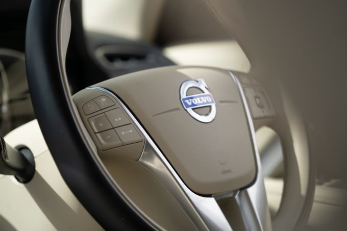2025 Volvo V70