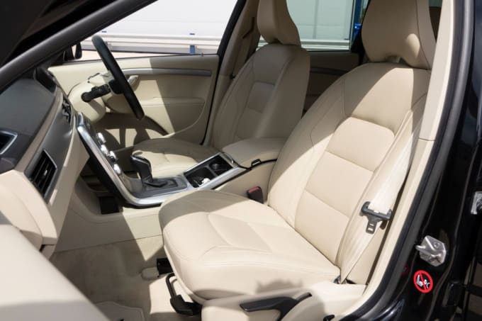 2025 Volvo V70