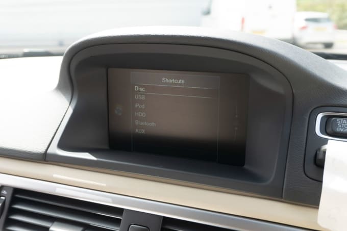2025 Volvo V70