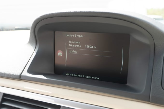 2025 Volvo V70