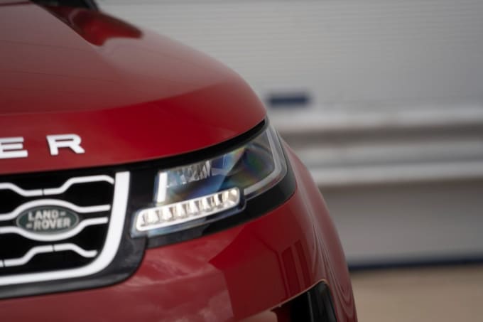 2025 Land Rover Range Rover Evoque