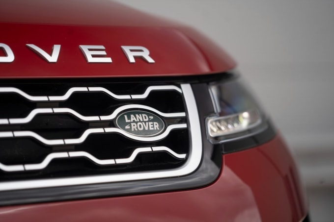 2025 Land Rover Range Rover Evoque
