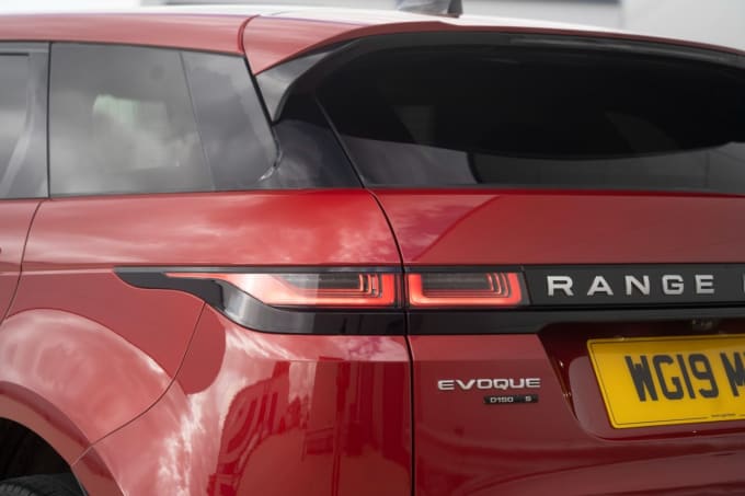 2025 Land Rover Range Rover Evoque