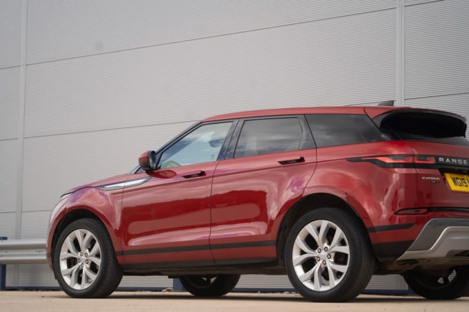 2025 Land Rover Range Rover Evoque