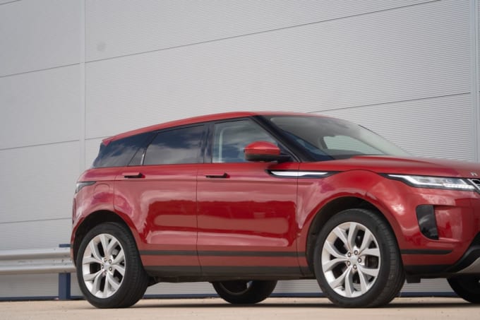 2025 Land Rover Range Rover Evoque