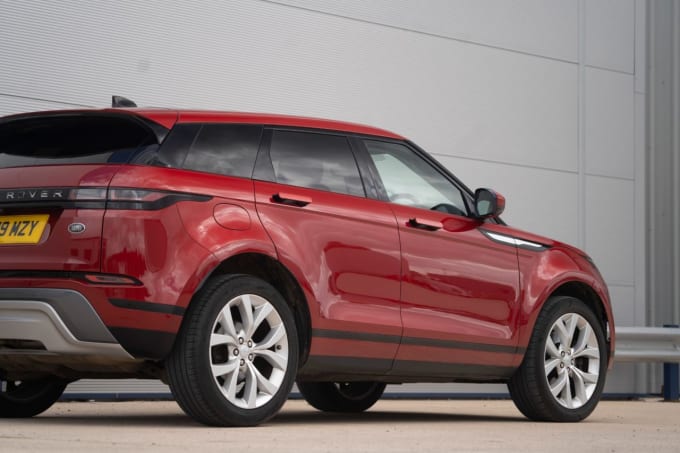 2025 Land Rover Range Rover Evoque