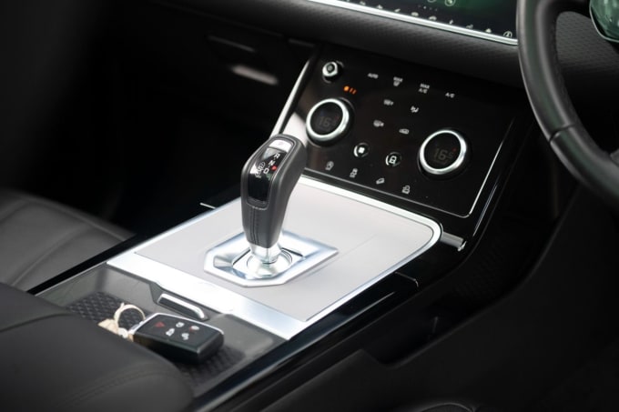 2025 Land Rover Range Rover Evoque