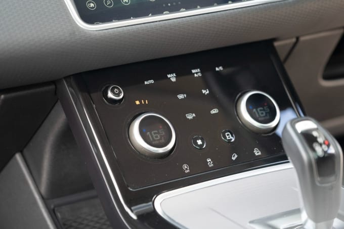 2025 Land Rover Range Rover Evoque
