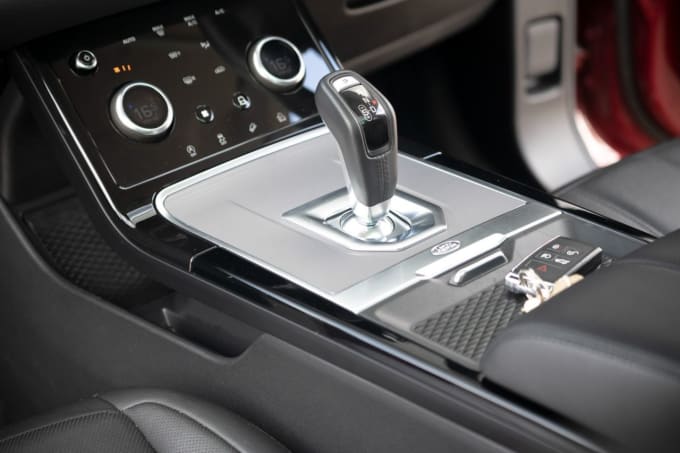 2025 Land Rover Range Rover Evoque