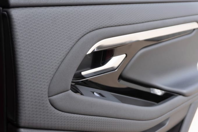 2025 Land Rover Range Rover Evoque