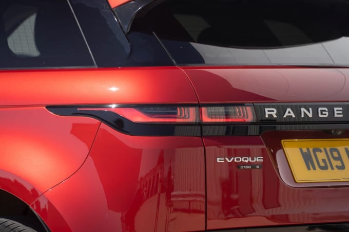 2025 Land Rover Range Rover Evoque