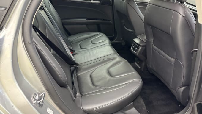 2025 Ford Mondeo