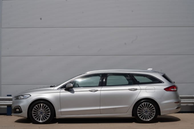 2025 Ford Mondeo