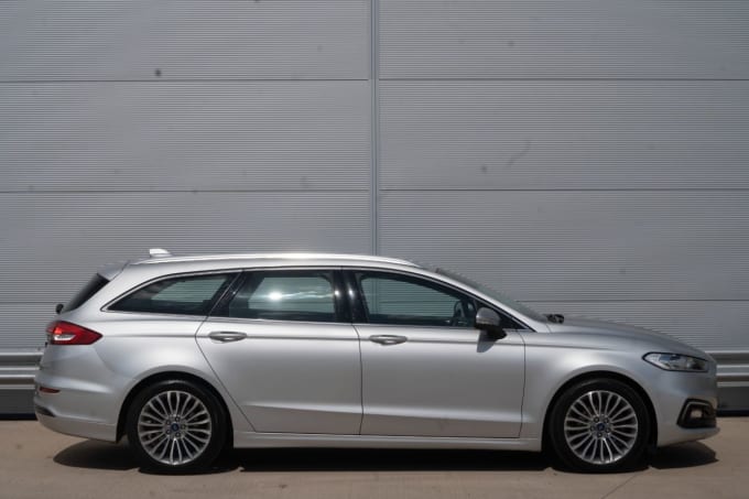 2025 Ford Mondeo