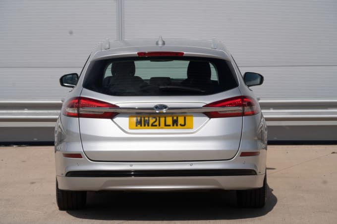 2025 Ford Mondeo