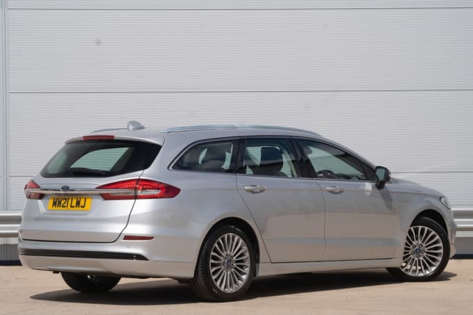 2025 Ford Mondeo