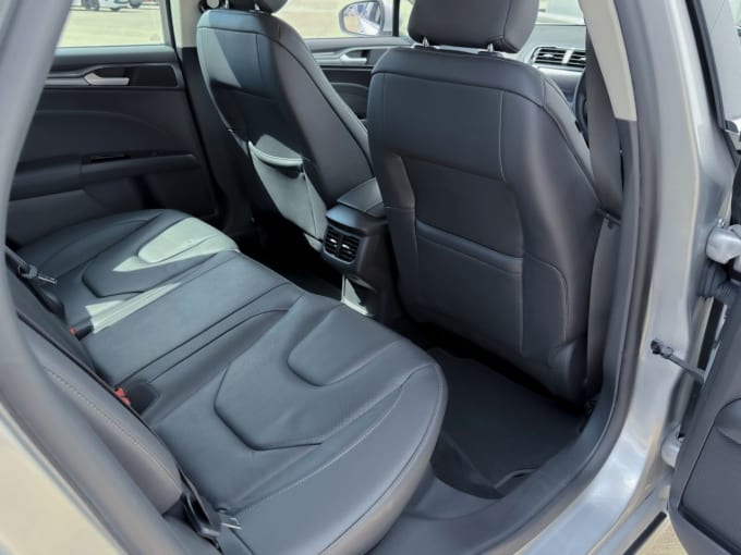 2025 Ford Mondeo