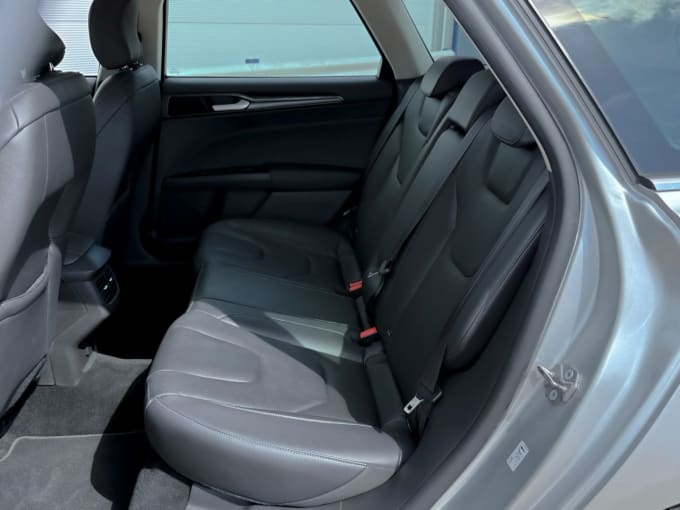 2025 Ford Mondeo