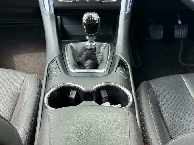 2025 Ford Mondeo