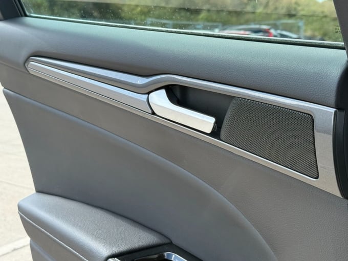 2025 Ford Mondeo