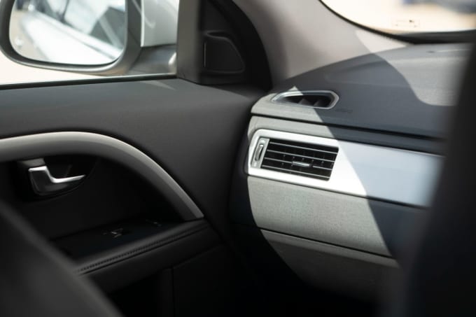 2025 Volvo V70