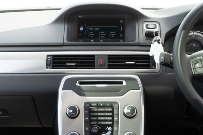 2025 Volvo V70