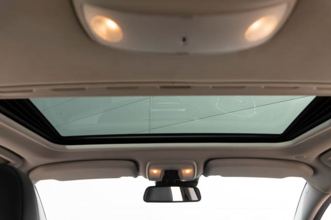2025 Volvo V70