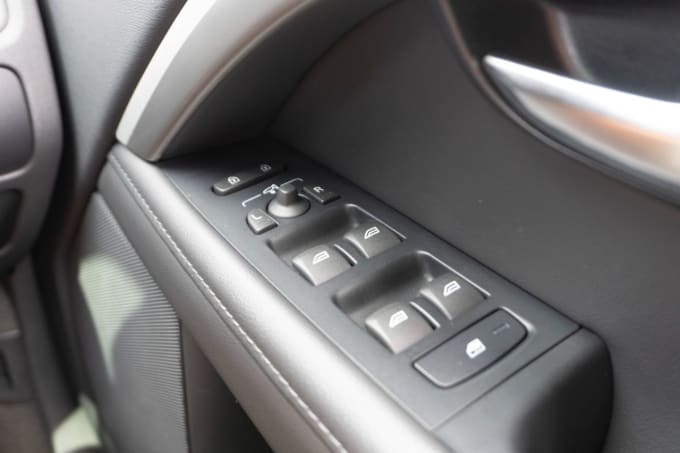 2025 Volvo V70