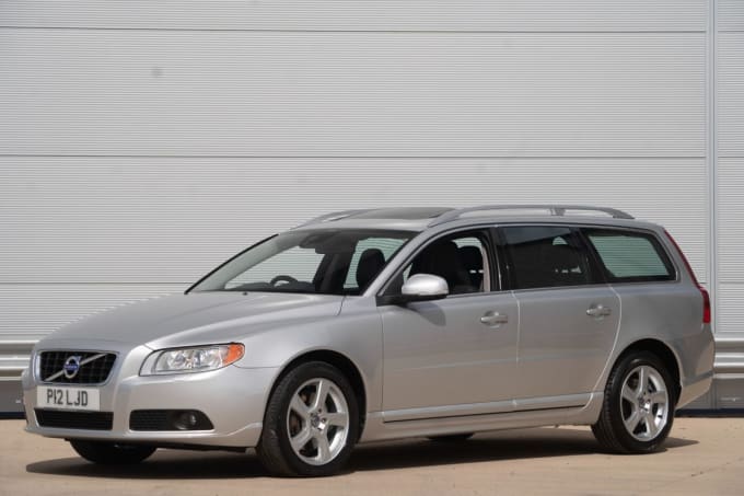 2025 Volvo V70