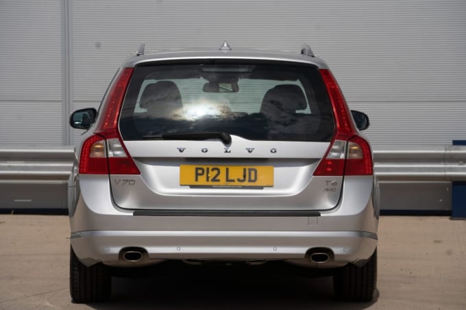 2025 Volvo V70