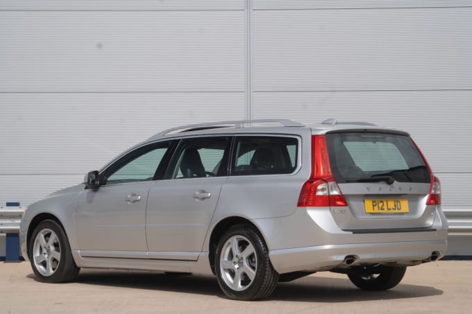 2025 Volvo V70