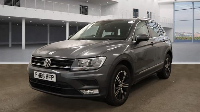 2025 Volkswagen Tiguan