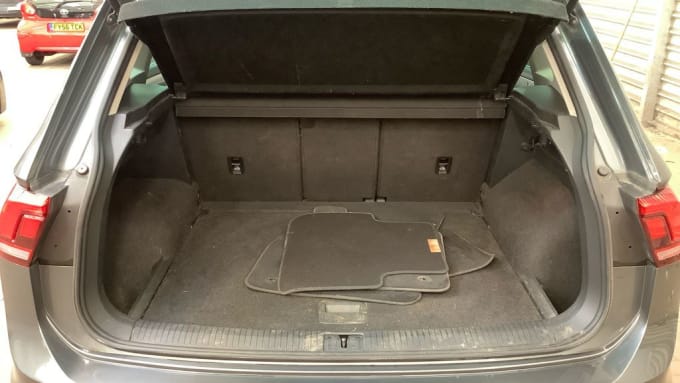 2025 Volkswagen Tiguan