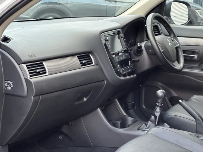 2025 Mitsubishi Outlander