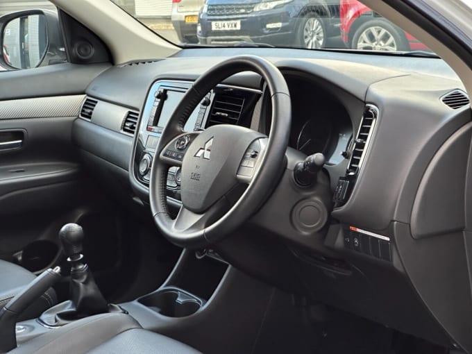 2025 Mitsubishi Outlander