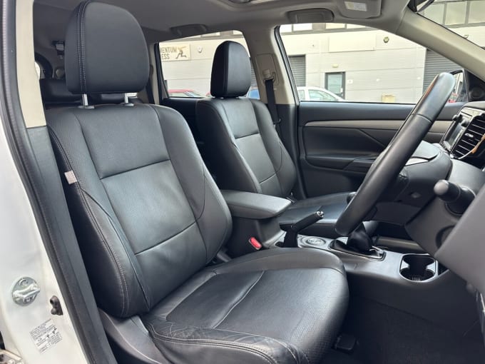 2025 Mitsubishi Outlander