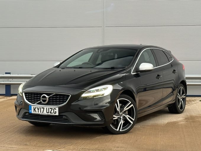 2017 Volvo V40