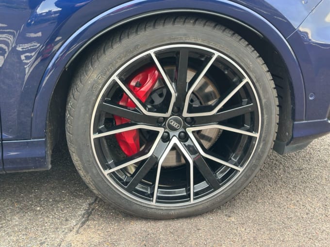 2025 Audi Sq7