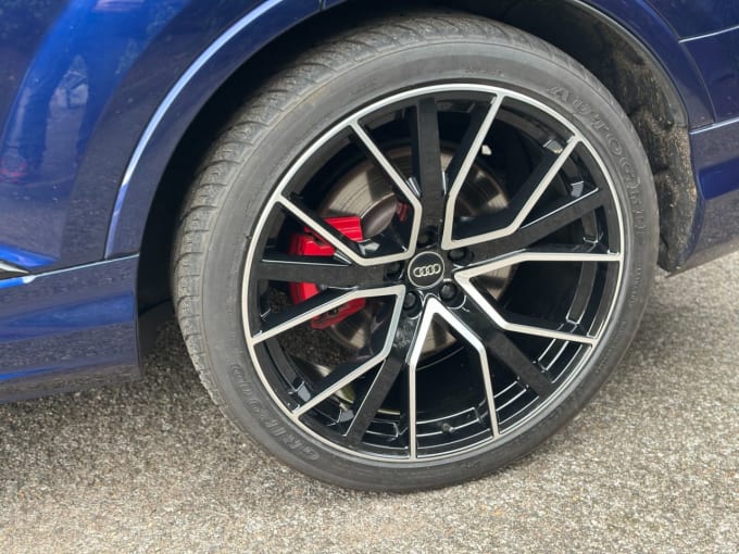 2025 Audi Sq7