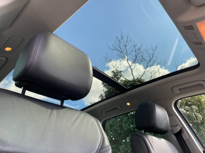 2025 Volkswagen Touareg