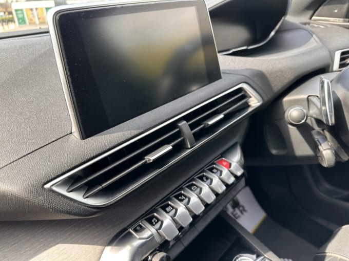 2025 Peugeot 3008