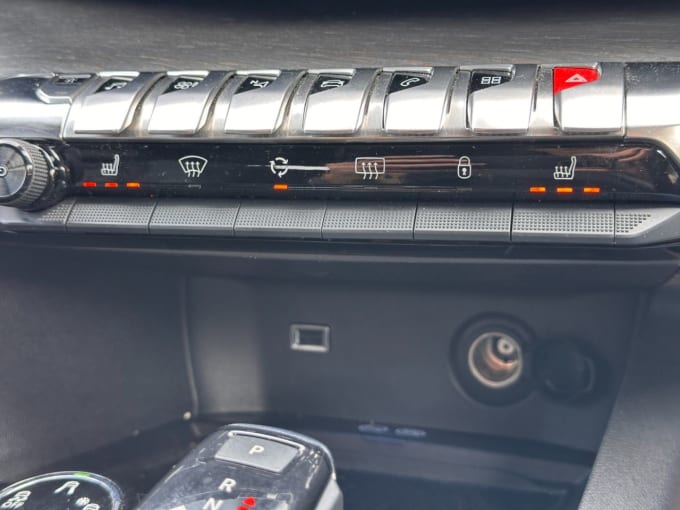 2025 Peugeot 3008