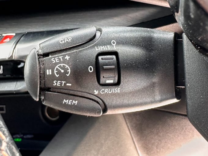 2025 Peugeot 3008