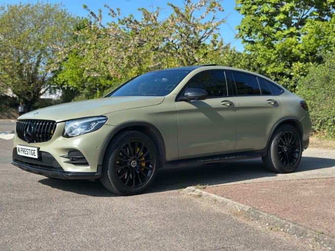 2025 Mercedes-benz Glc